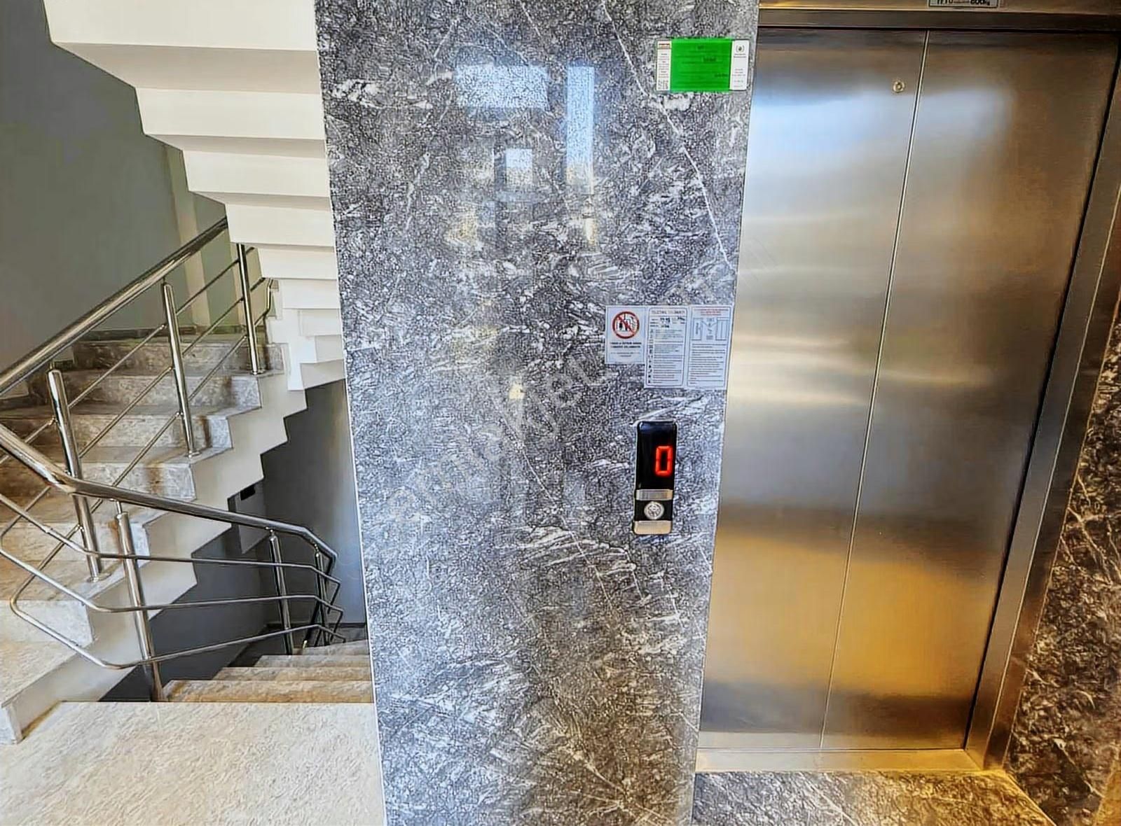 Gaziemir Sarnıç Site İçi Satılık Bahçeli 3+1 Sıfır Daire - Görsel 15