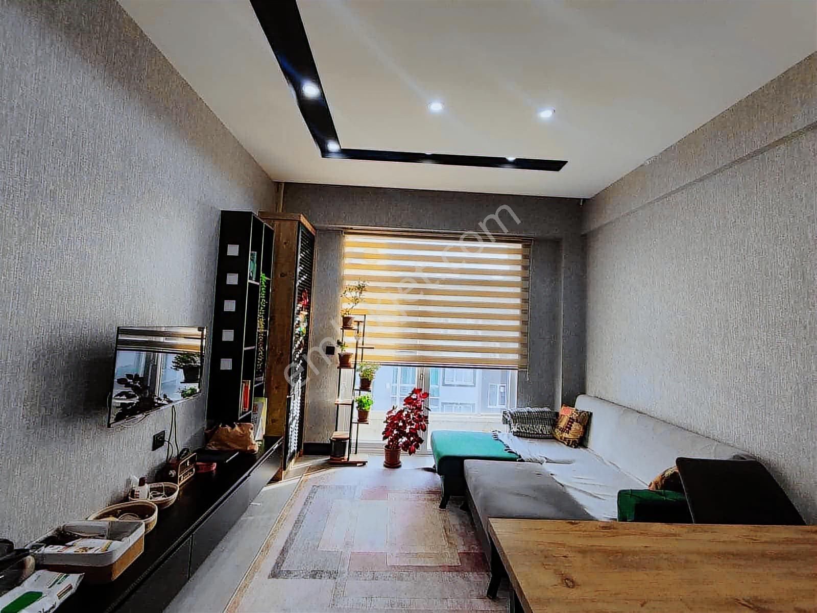 Sağlam Emlaktan Uydukent Hastane Yakını Satılık Eşyalı 1+1daire