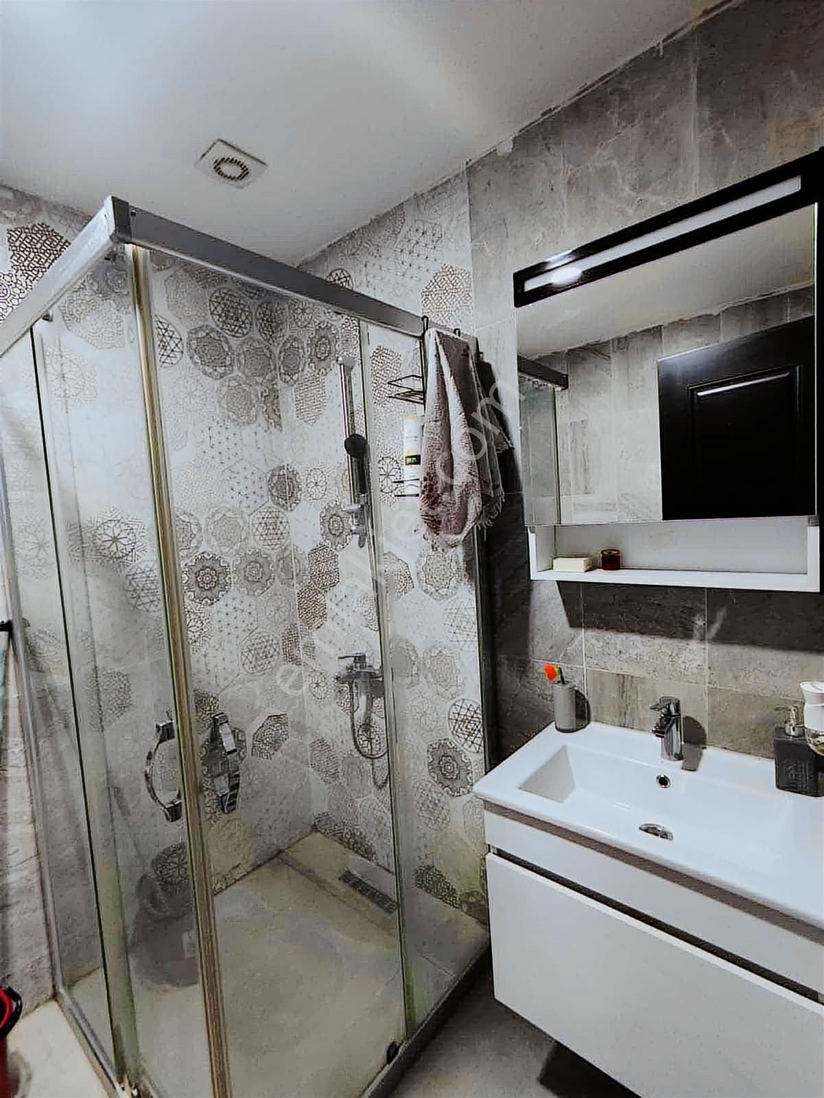 Sağlam Emlaktan Uydukent Hastane Yakını Satılık Eşyalı 1+1daire - Görsel 10