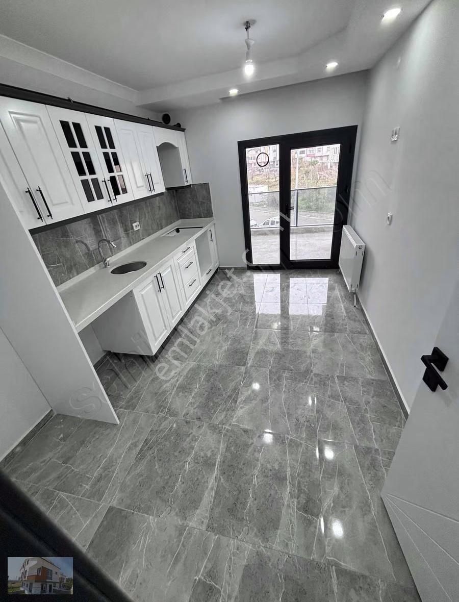 Hatip Mah De Site İçinde 2+1 Daire