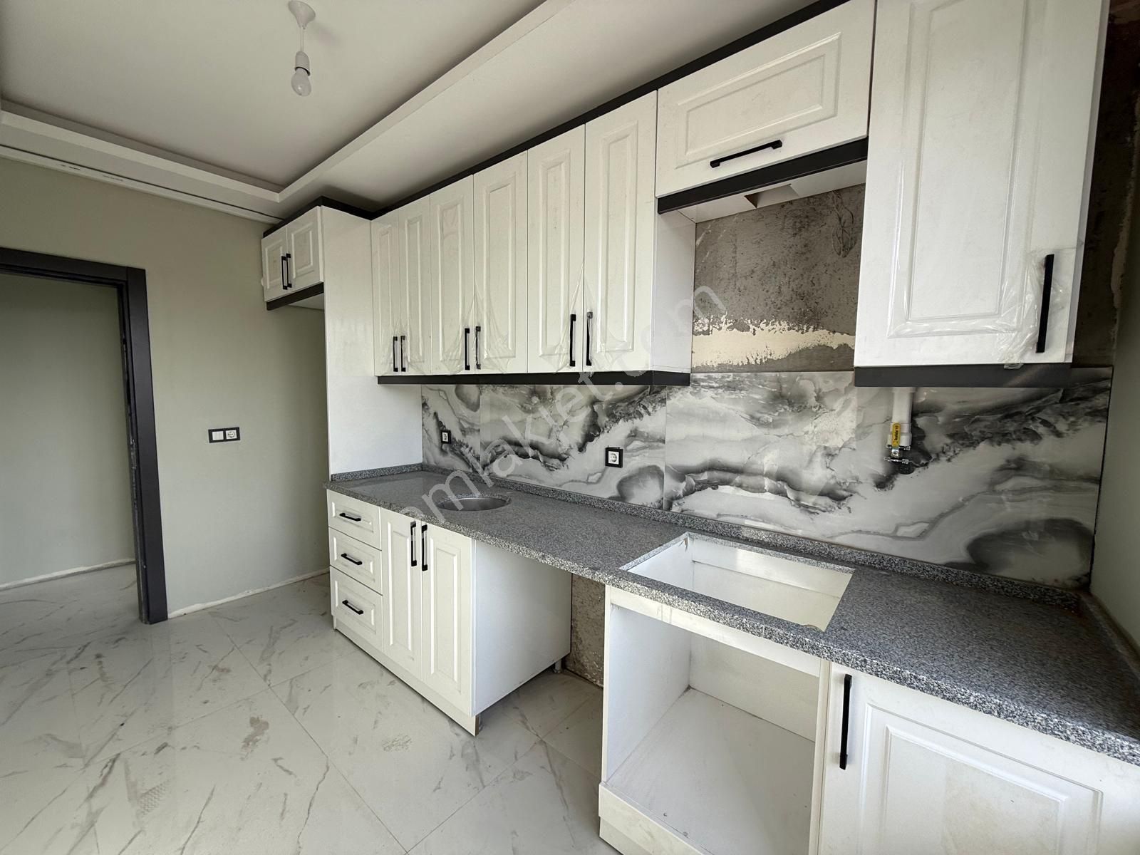 Bergama İslamsaray Mah Doğalgazlı Kapalı Mutfak 2+1 Satılık Son Daireler