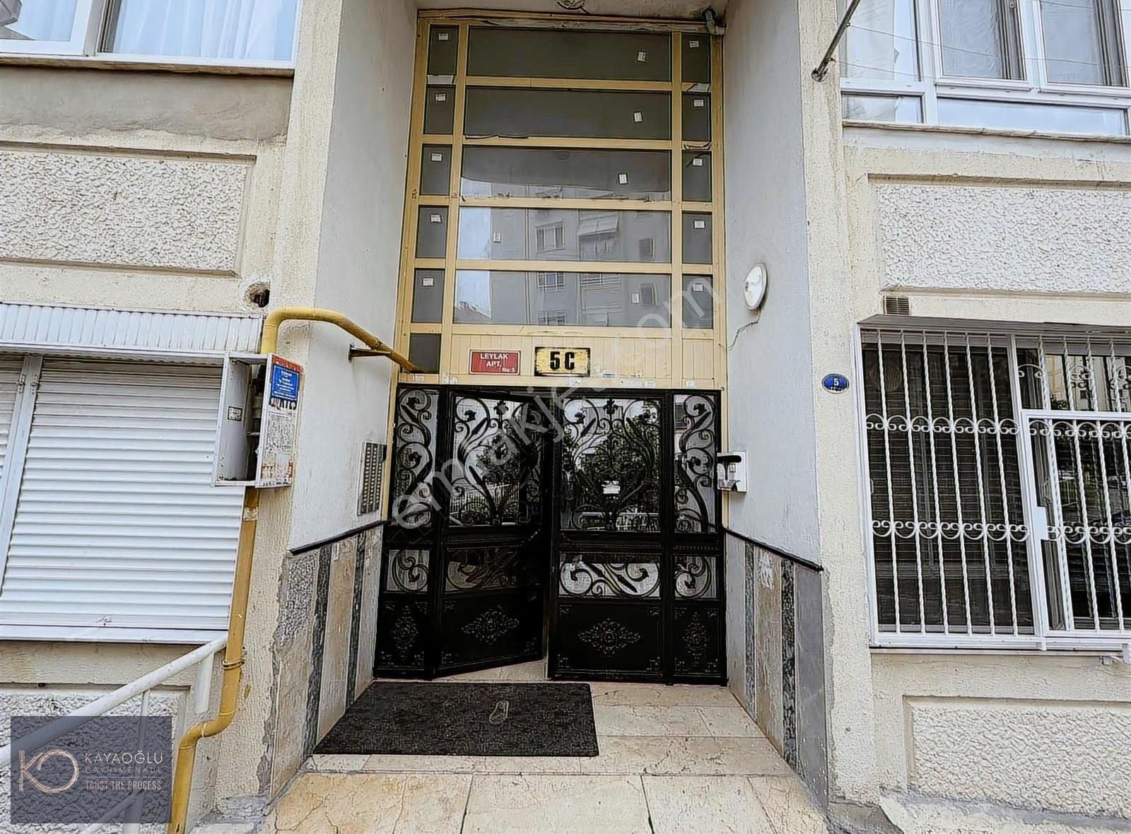 Karşıyaka Zübeyde Hanım'da Full Tadilatlı 2+1 Satılık Daire - Görsel 20