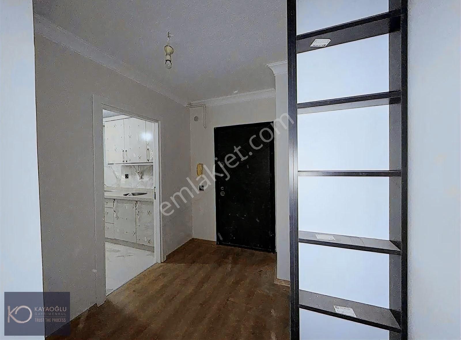 Karşıyaka Zübeyde Hanım'da Full Tadilatlı 2+1 Satılık Daire - Görsel 25