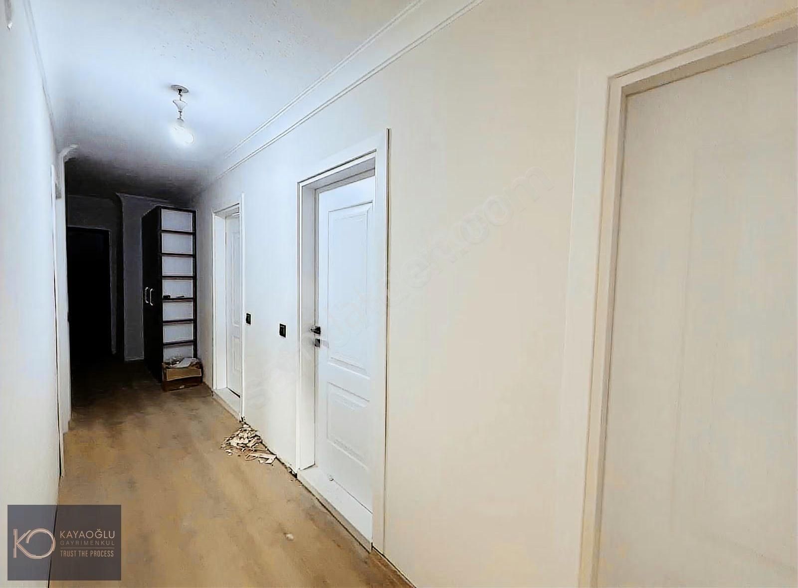 Karşıyaka Zübeyde Hanım'da Full Tadilatlı 2+1 Satılık Daire - Görsel 11