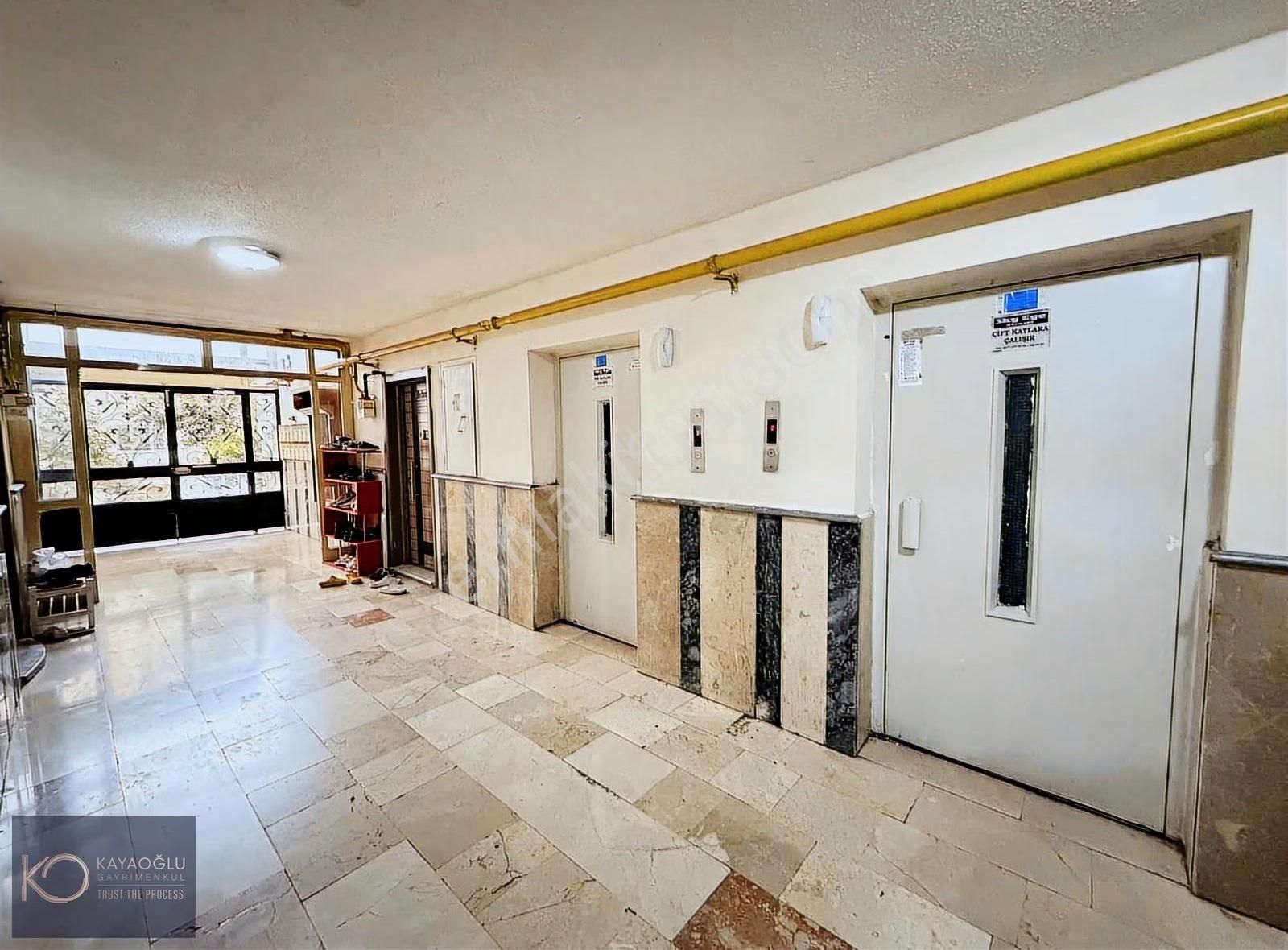 Karşıyaka Zübeyde Hanım'da Full Tadilatlı 2+1 Satılık Daire - Görsel 10