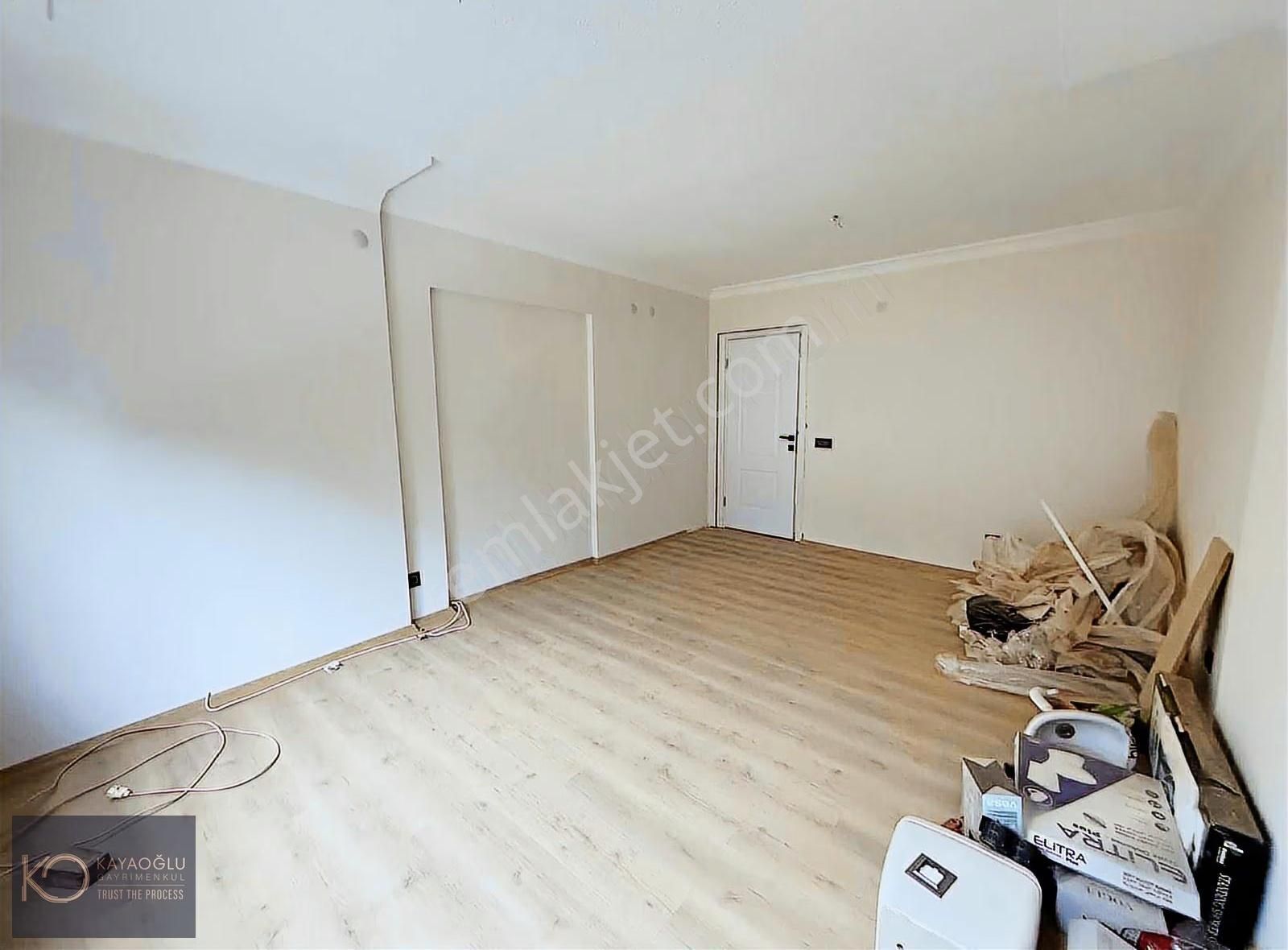 Karşıyaka Zübeyde Hanım'da Full Tadilatlı 2+1 Satılık Daire - Görsel 13