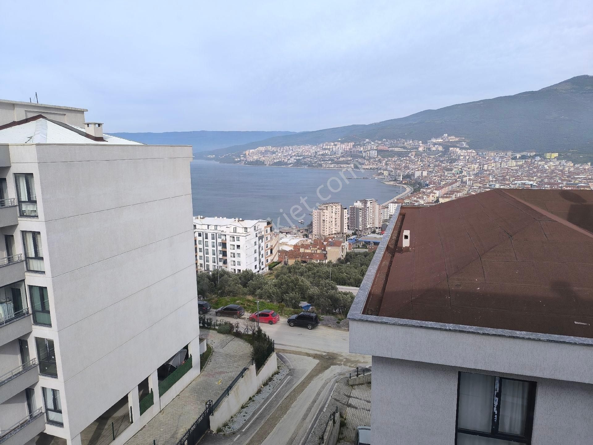 Gemlik Hisarda Deniz Manzaralı Kiralık 3+1 Daire - Görsel 27
