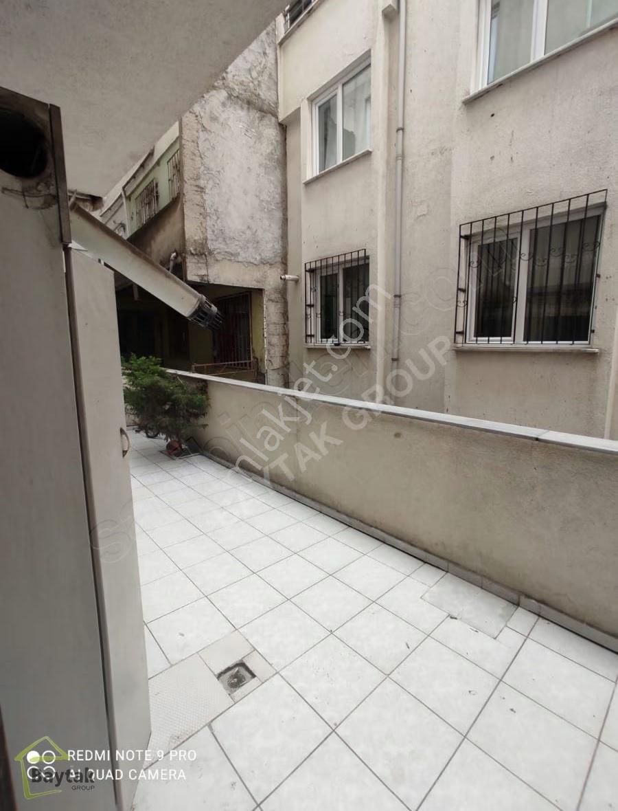 Kiralık 1+1 Daire Bodrum Kat Açık Mutfakشقة للايجار غرقتين وصالة - Görsel 8