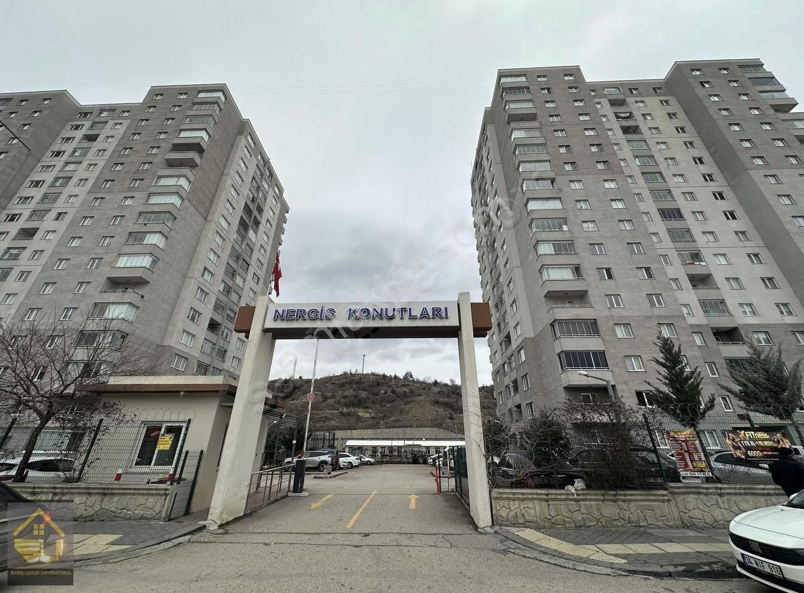 Üreğil Mah.merkezi Yerde Site İçerisinde Kiralık 3+1 Daire - Görsel 26