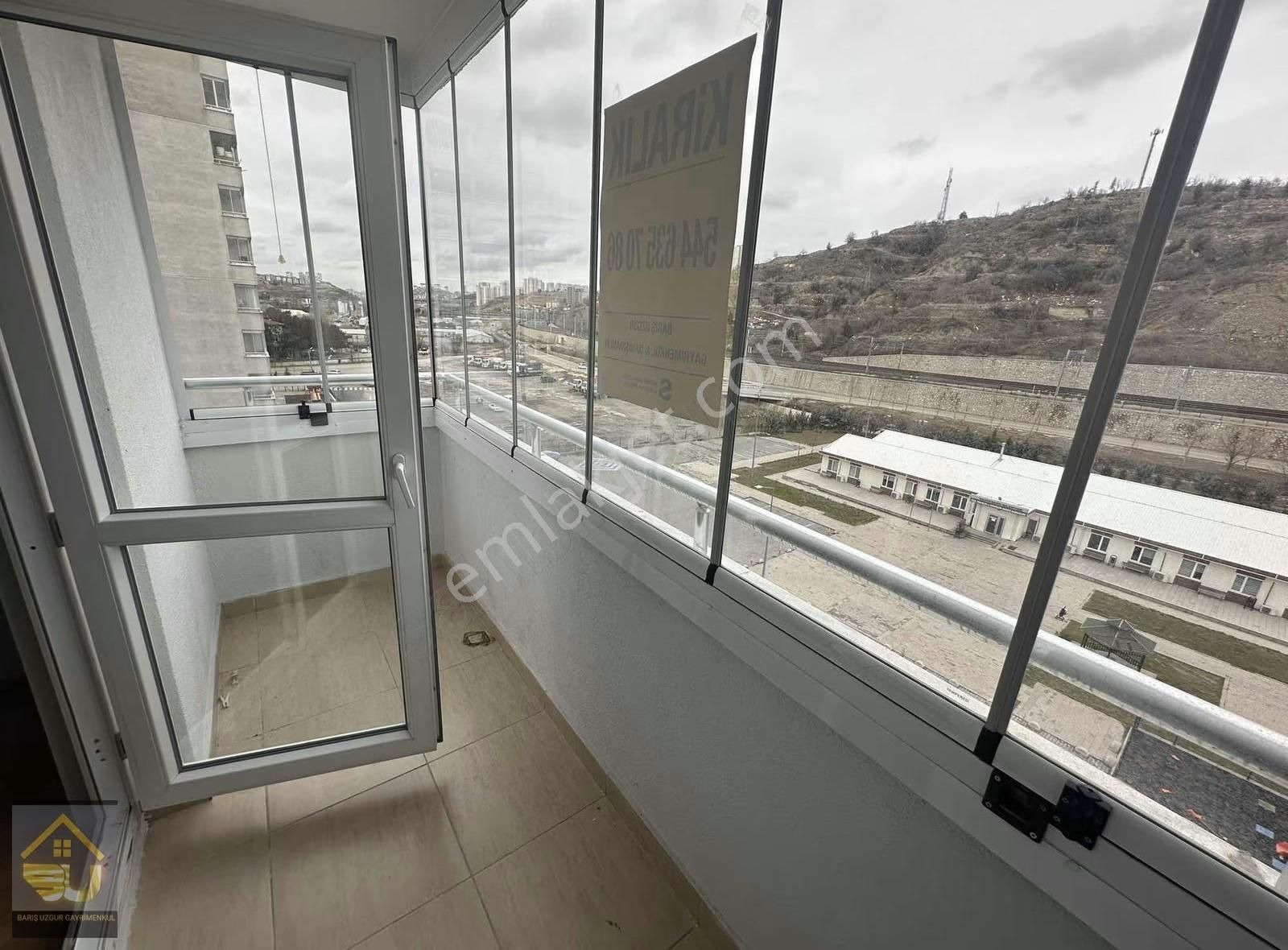 Üreğil Mah.merkezi Yerde Site İçerisinde Kiralık 3+1 Daire - Görsel 27