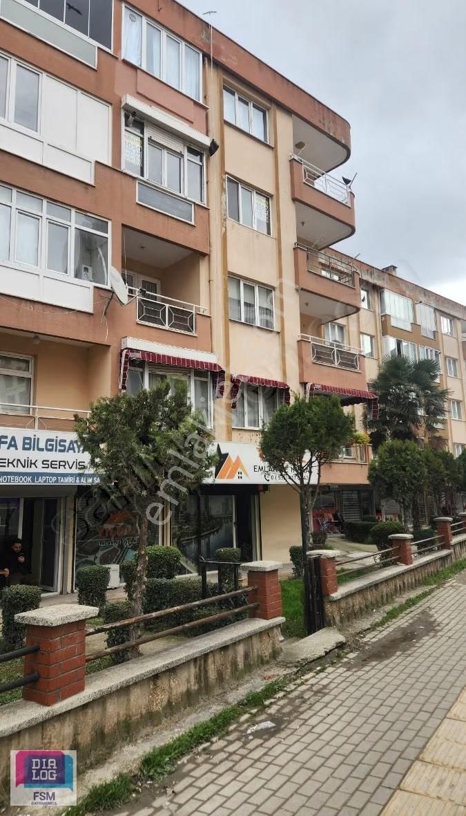 Akpınar Merkezi Konumda Site İçi 3+1 Kiralık Daire
