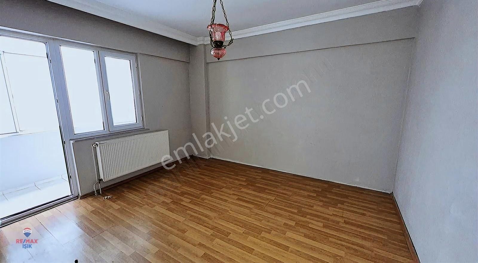 Sarıgazi Merkez De,metroya Yürüme Mesafesinde Geniş 2+1 - Görsel 10