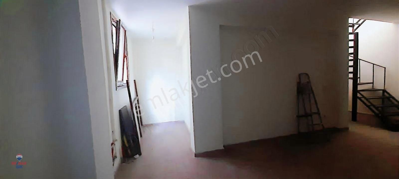 Atatürk Caddesine Çok Yakın Konumda Dükkan,ofis - Görsel 6