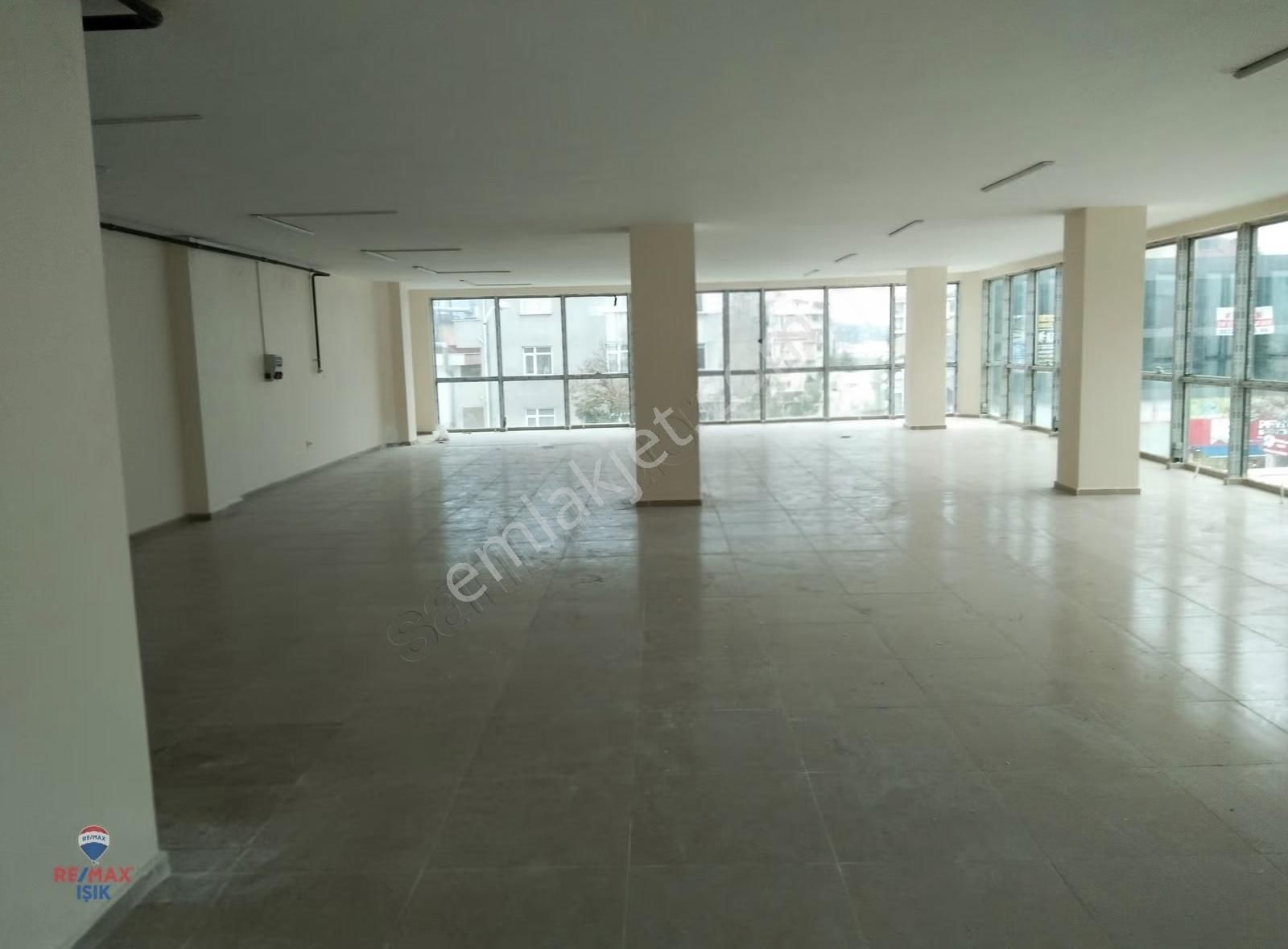 Sancaktepe De Çok Amaçlı 1000m2 Plaza - Görsel 22