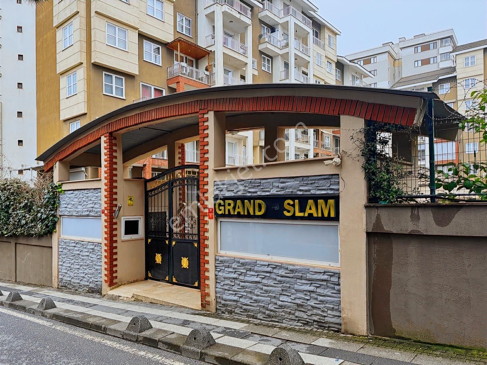 Çekmeköy Grand Slam Sitesinde Emsalsiz C Tipi 1+1 Köşe Daire - Görsel 16