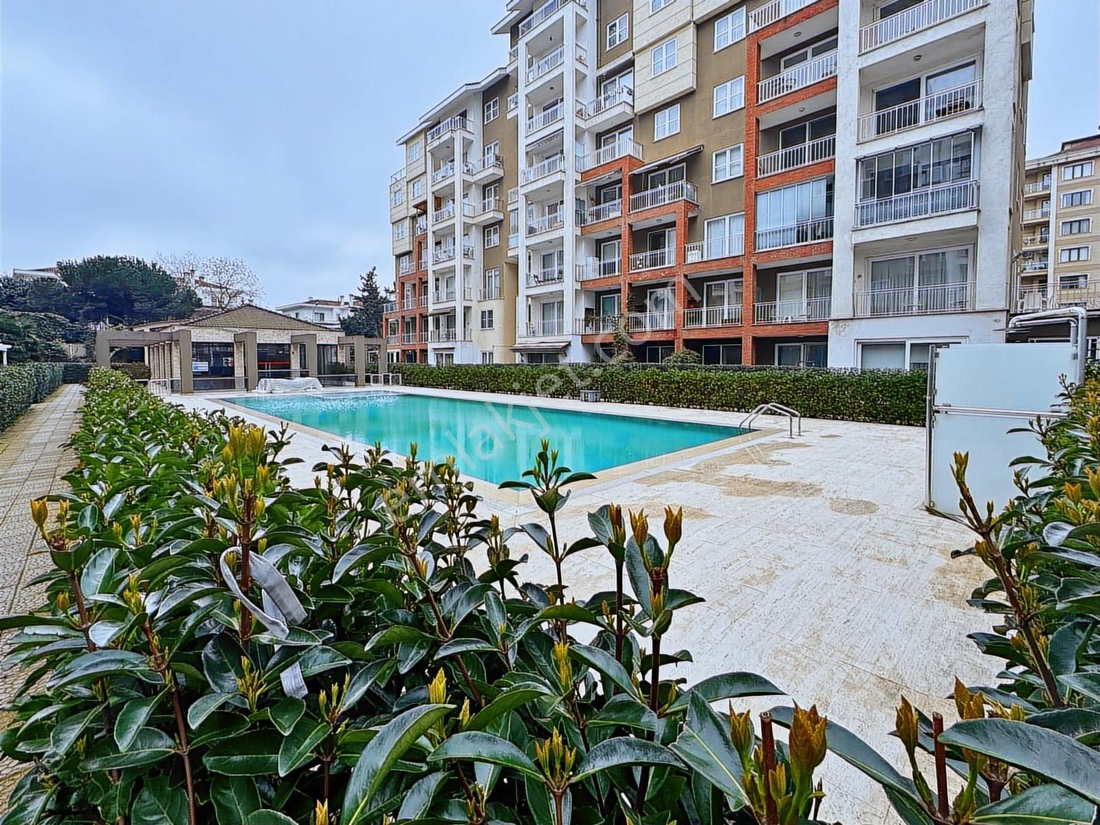 Çekmeköy Grand Slam Sitesinde Emsalsiz C Tipi 1+1 Köşe Daire - Görsel 28