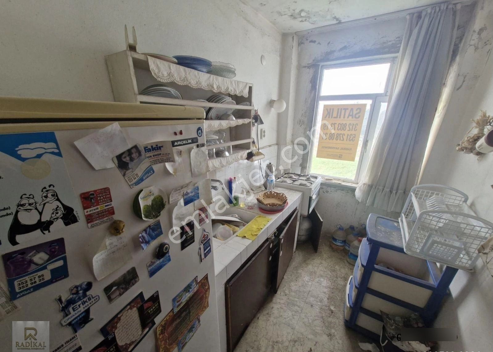 Yalova Çiftlikköy Siteler Mah. Ankaralılar Caddesinde Denize Sıfır Emsalsiz Manzaralı Satılık 2+1... - Görsel 15