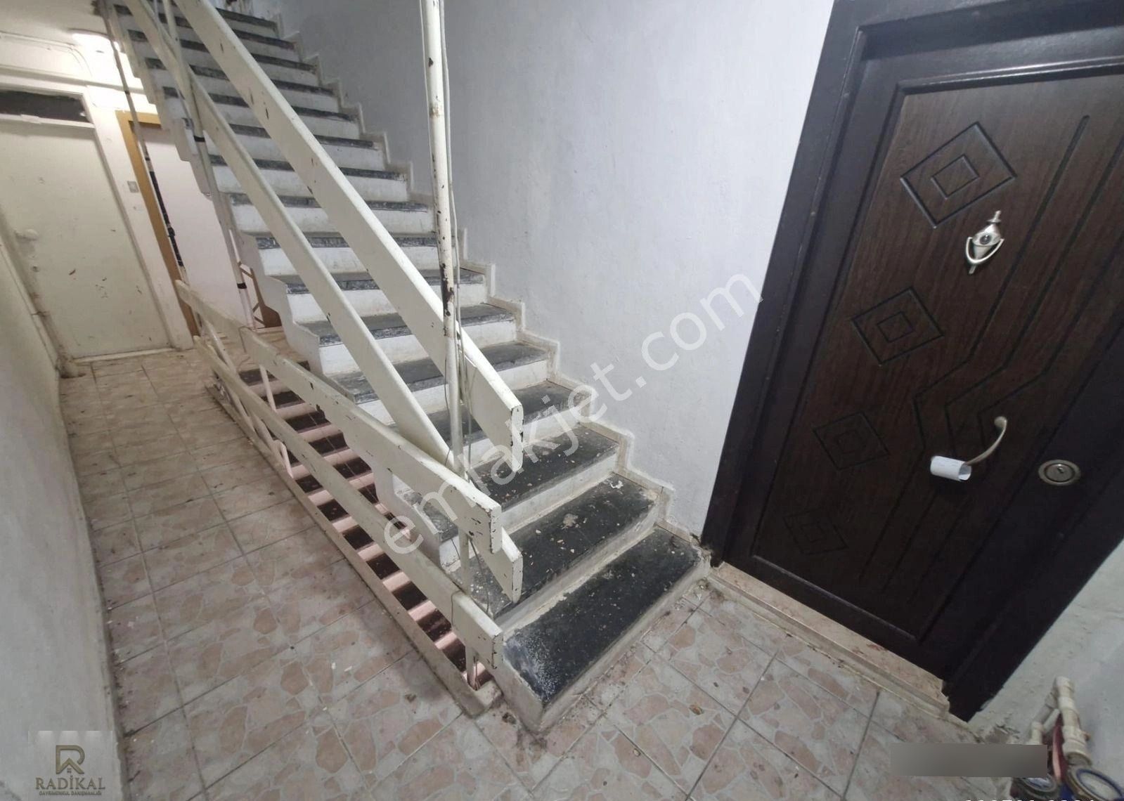Yalova Çiftlikköy Siteler Mah. Ankaralılar Caddesinde Denize Sıfır Emsalsiz Manzaralı Satılık 2+1... - Görsel 11