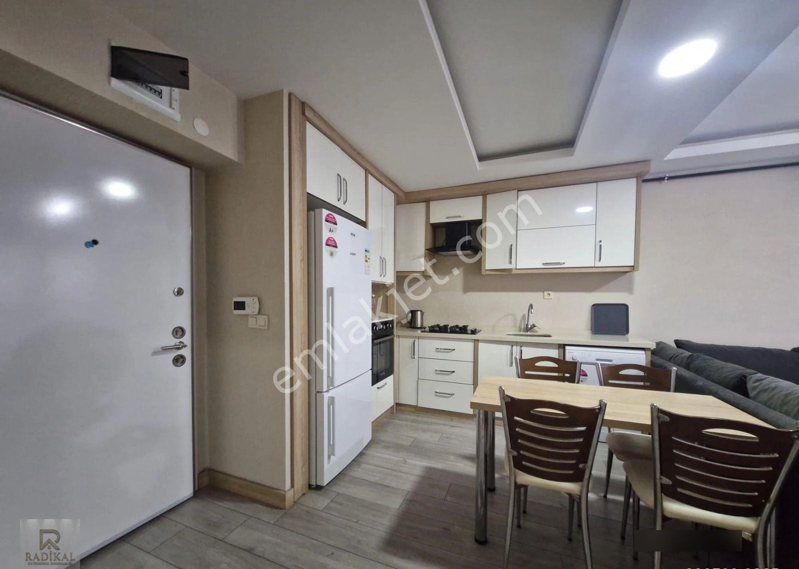 Mürsel Uluç Mahallesi 934. Cadde Üzeri Eşyalı Kiralık 2+1 Suit Daire ............. - Görsel 30