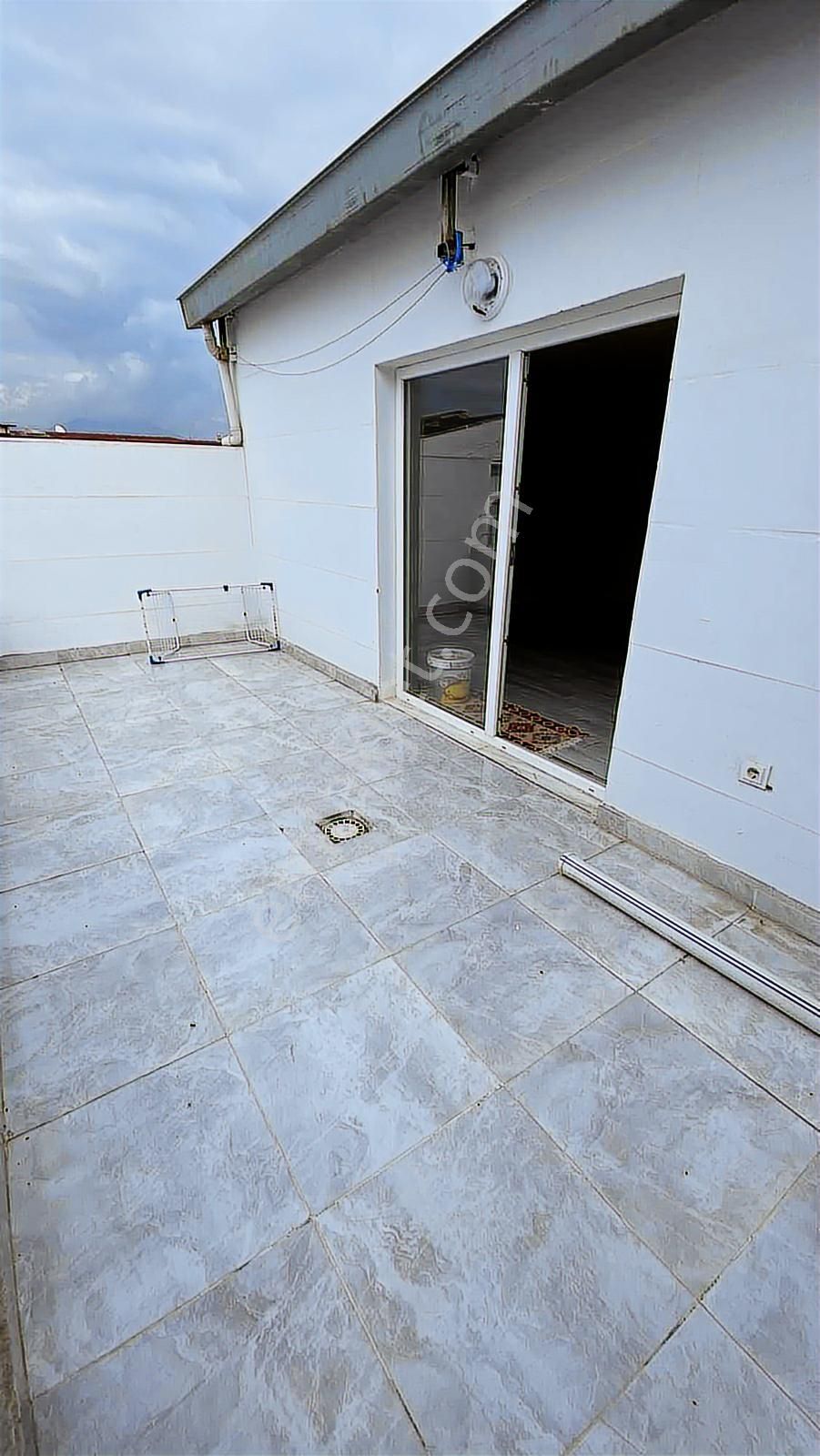 Satılık 4+1 Ferah Geniş Merkezi Konum - Görsel 21