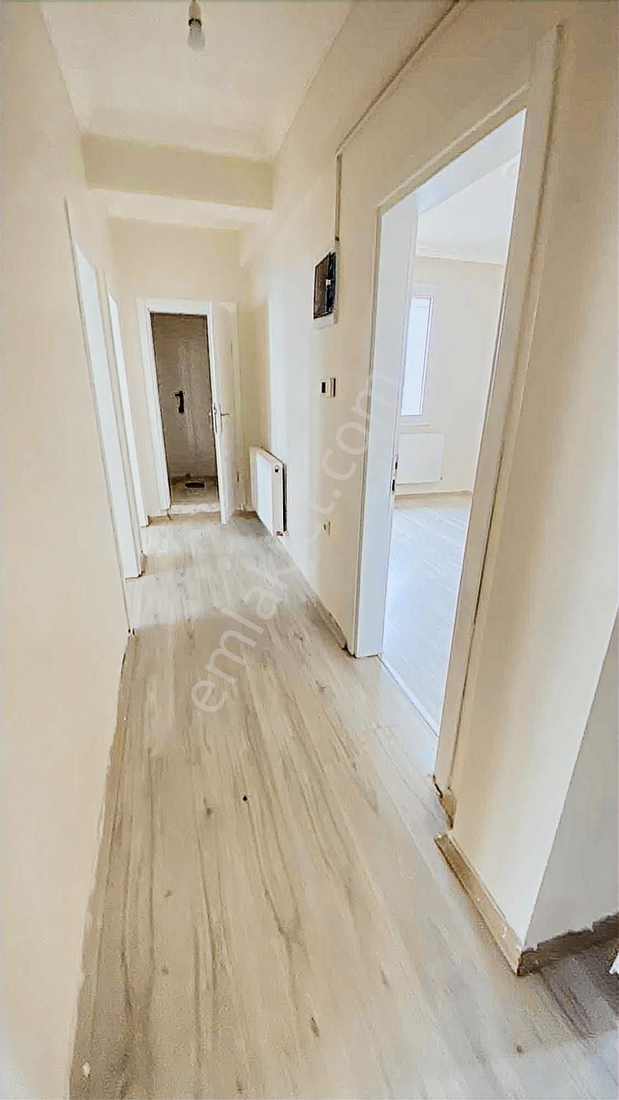 Satılık 4+1 Ferah Geniş Merkezi Konum - Görsel 12