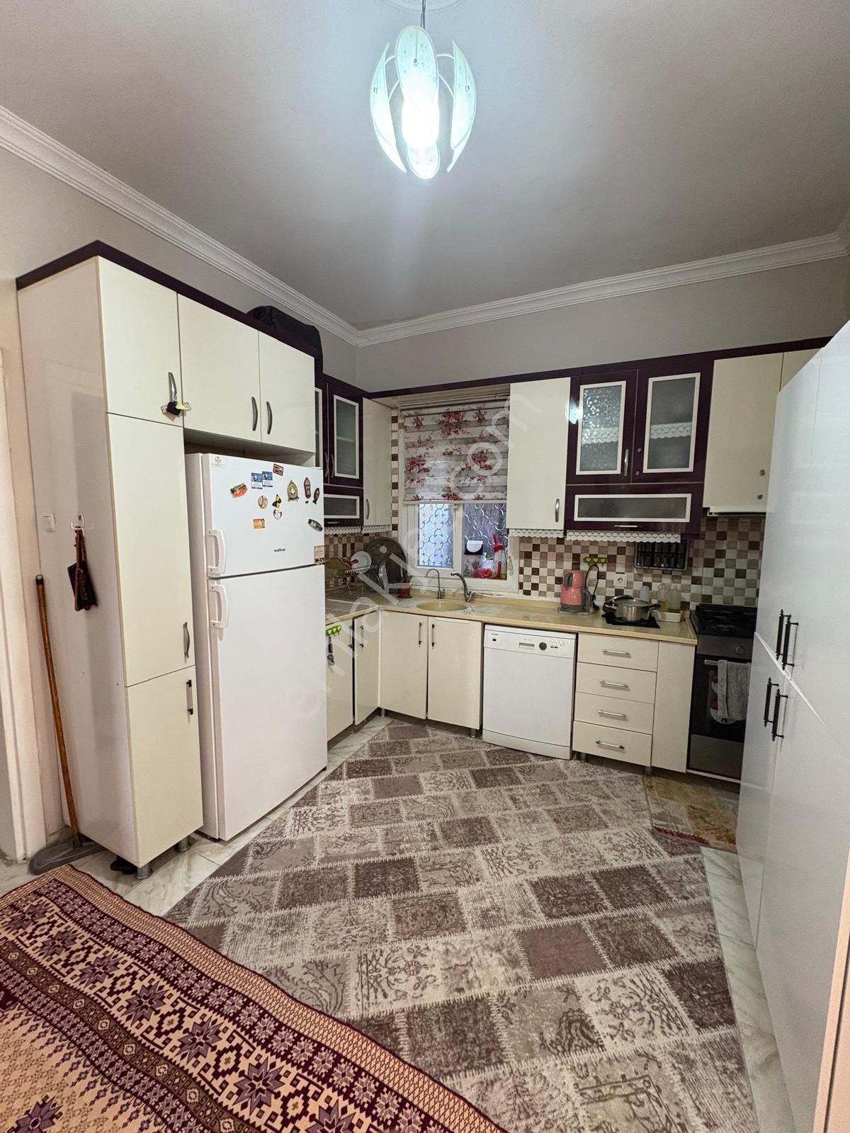 Meydan Mahallesinde 250 Mt'2 Arsa İçerisinde 120 Mt'2 Oturumlu - Görsel 2