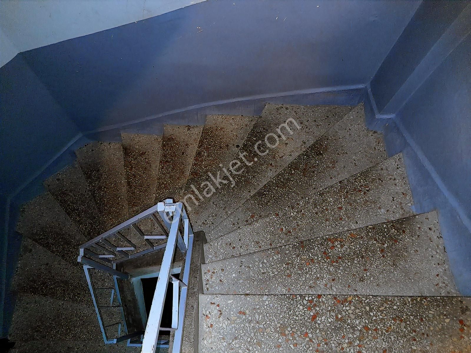 İntizam Mahallesinde Kiralık 2+1 Full Eşyalı Ara Kat Daire - Görsel 14