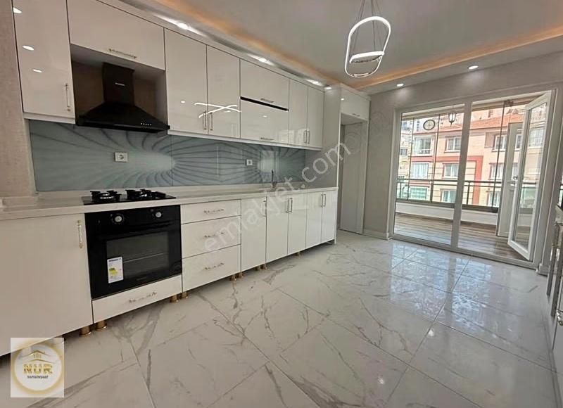 Nur Yapı'dan Talatpaşa Mahallesinde Ulaşıma Yakın Arakat Daire! - Görsel 16