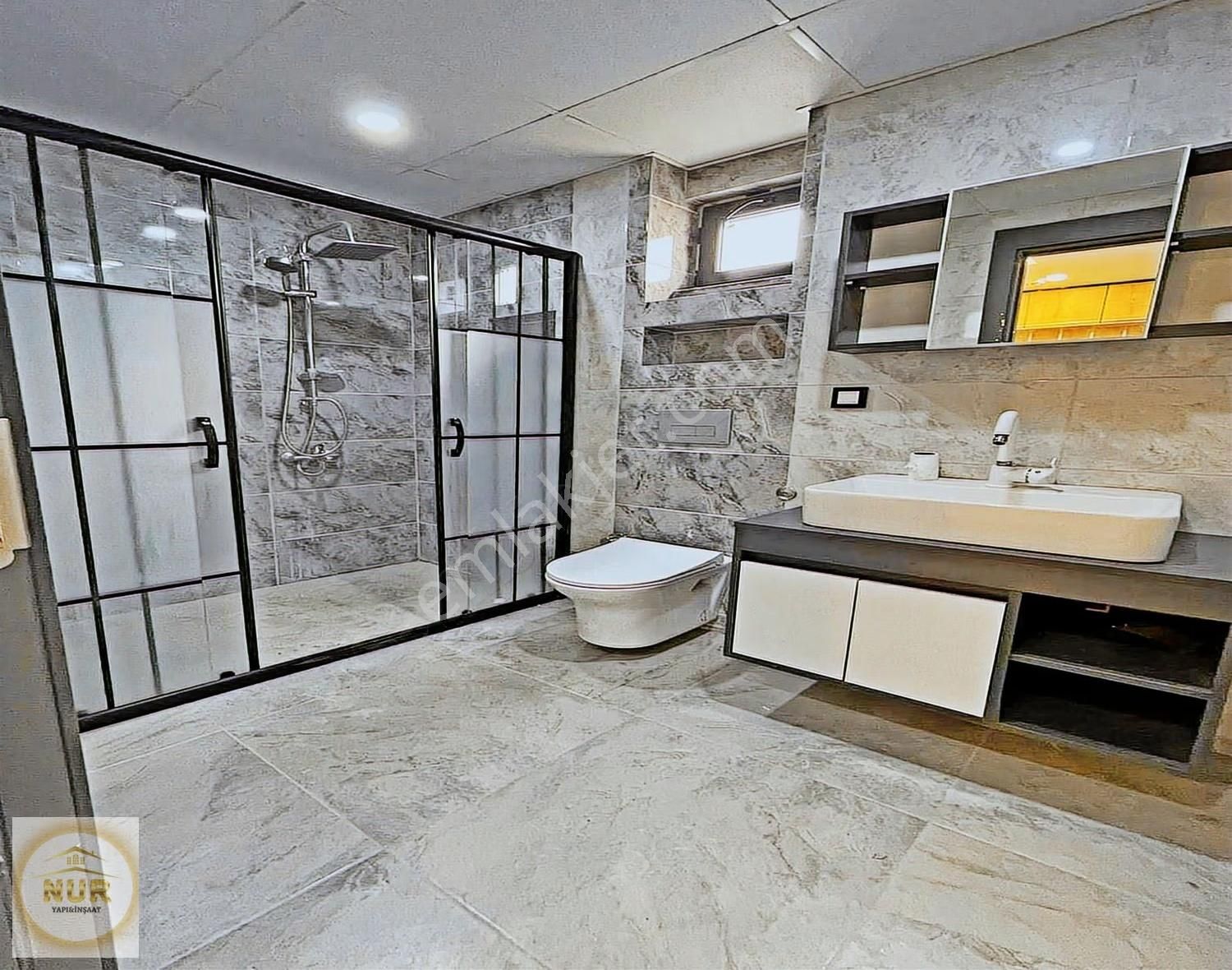 Nur Yapı'dan 2.55 Faiz İle Metrobüse4dk Aile Binasında 2+1arakat - Görsel 24