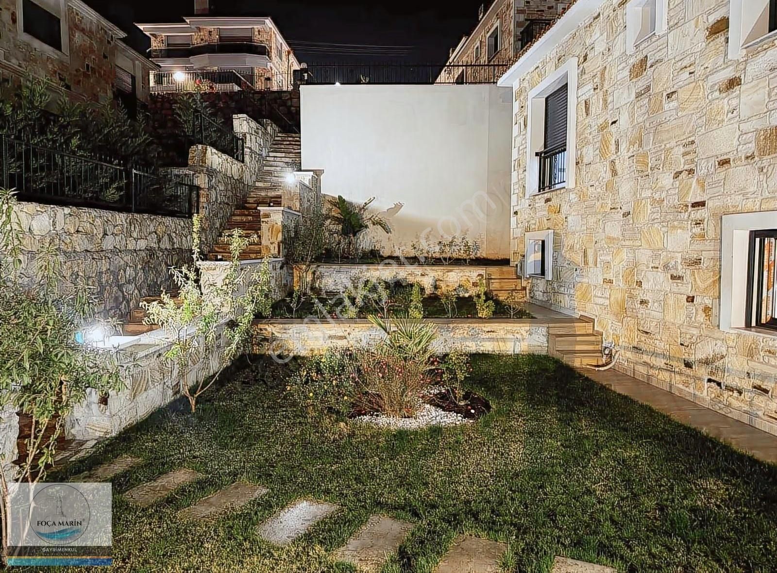 Foçaköy'de Müstakil Geniş Bahçeli 4+1 Villa - Görsel 12