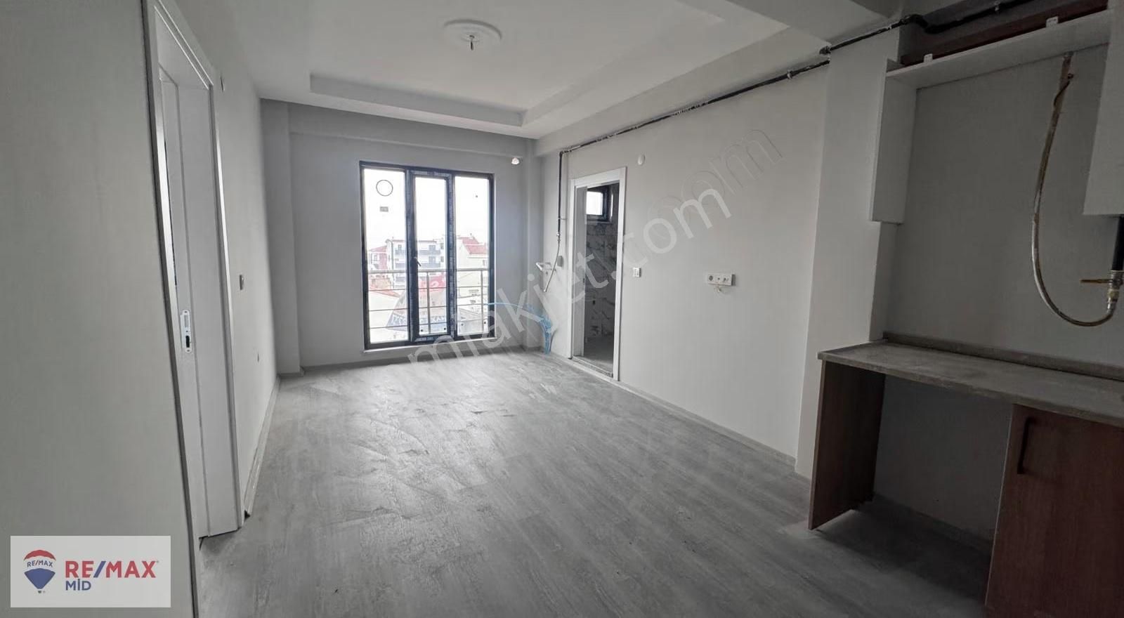 Remax Mıd'den Yatırımlık 1+1 Daire - Görsel 10