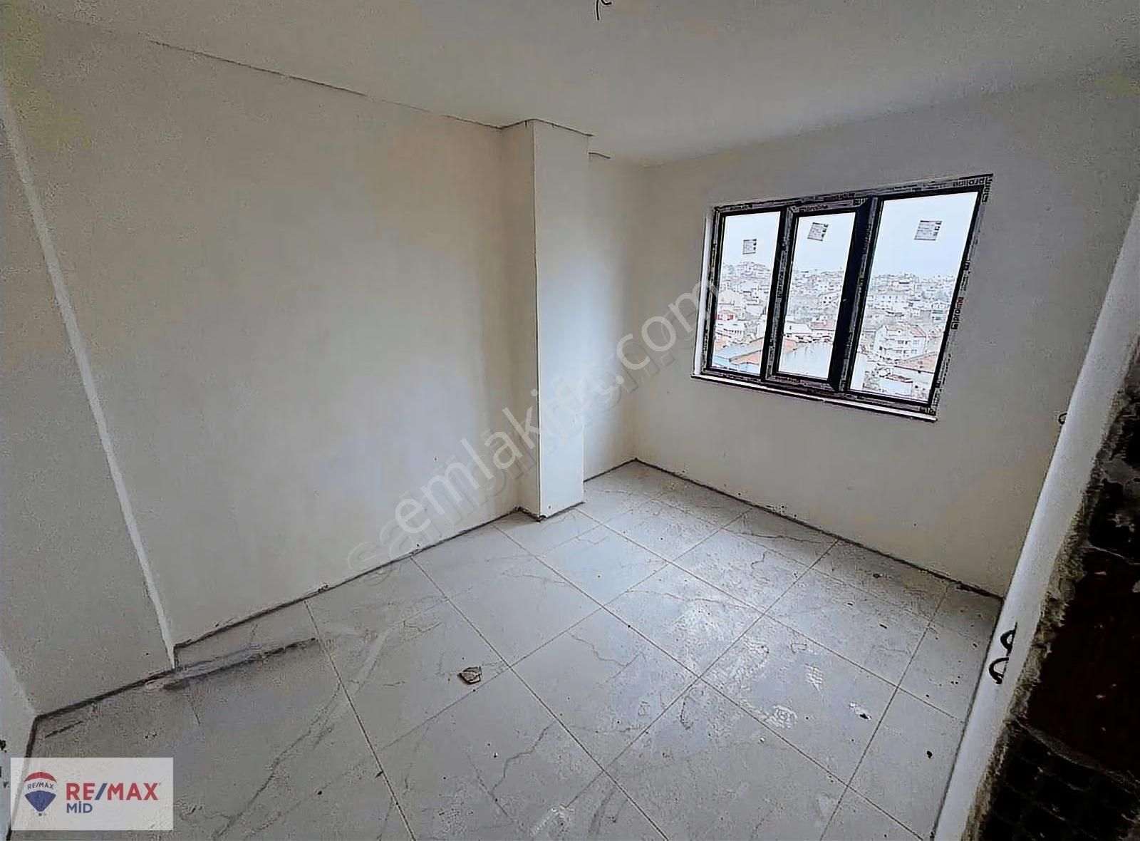 Gaziosmanpaşa Mah Şehir Manzaralı Balkonlu Satılık 1+1 Daire - Görsel 2