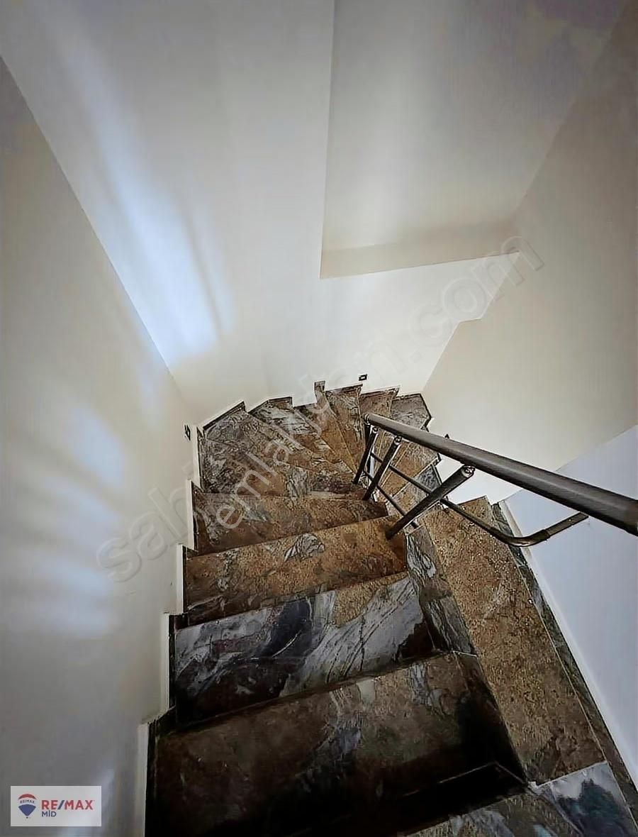 Remax Mid Kiralık 200 M2 Dubleks 3 Yaşında Daire - Görsel 19