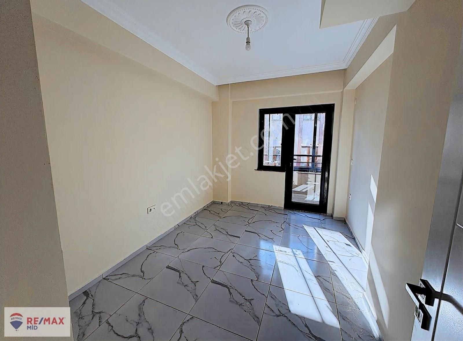 Remax Mid Kiralık 200 M2 Dubleks 3 Yaşında Daire - Görsel 15