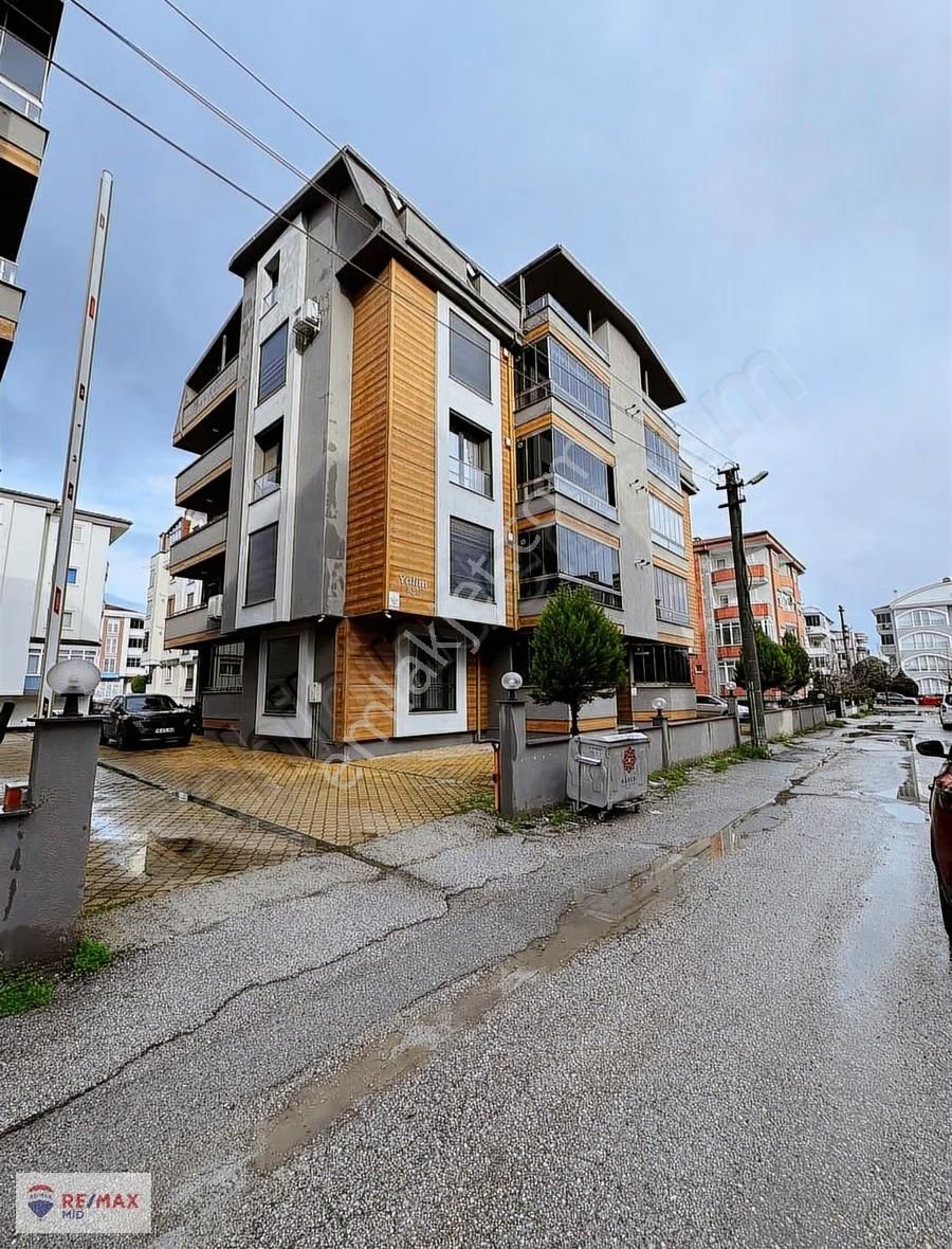 Remax Mid Balıkesir Karesi Paşaalanı Mh. Kiralık Geniş 3+1 Daire - Görsel 6