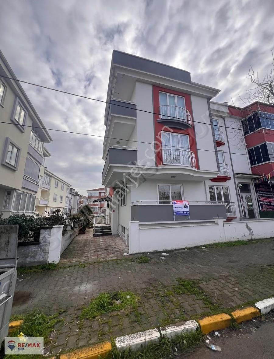 Remax Mıd'den Paşaalanın'da 3+1 Ebeveyn Banyolu Temız Daıre