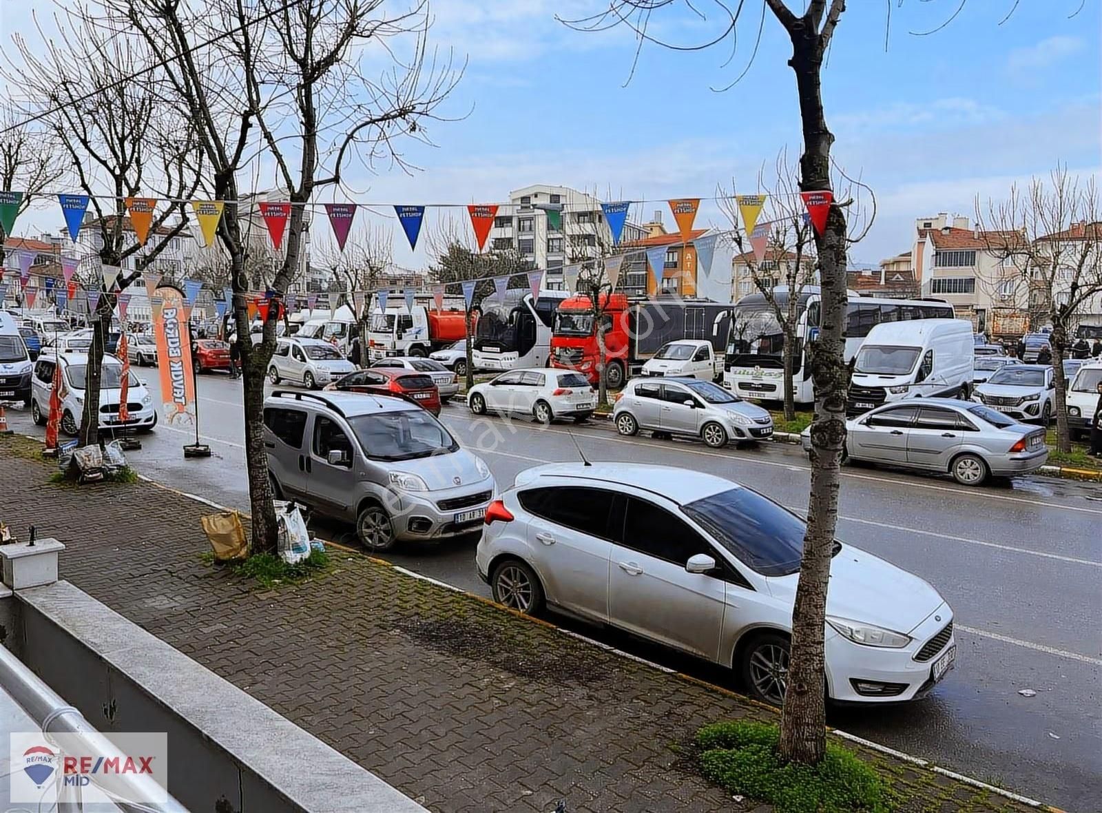 Remax Mıd'den Paşaalanın'da 3+1 Ebeveyn Banyolu Temız Daıre - Görsel 22