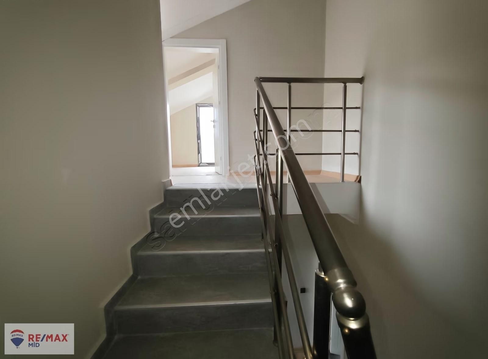 Remax Mid - Satılık 7+1 Trıbleks Villa - Toygar - Sıfır - Görsel 35