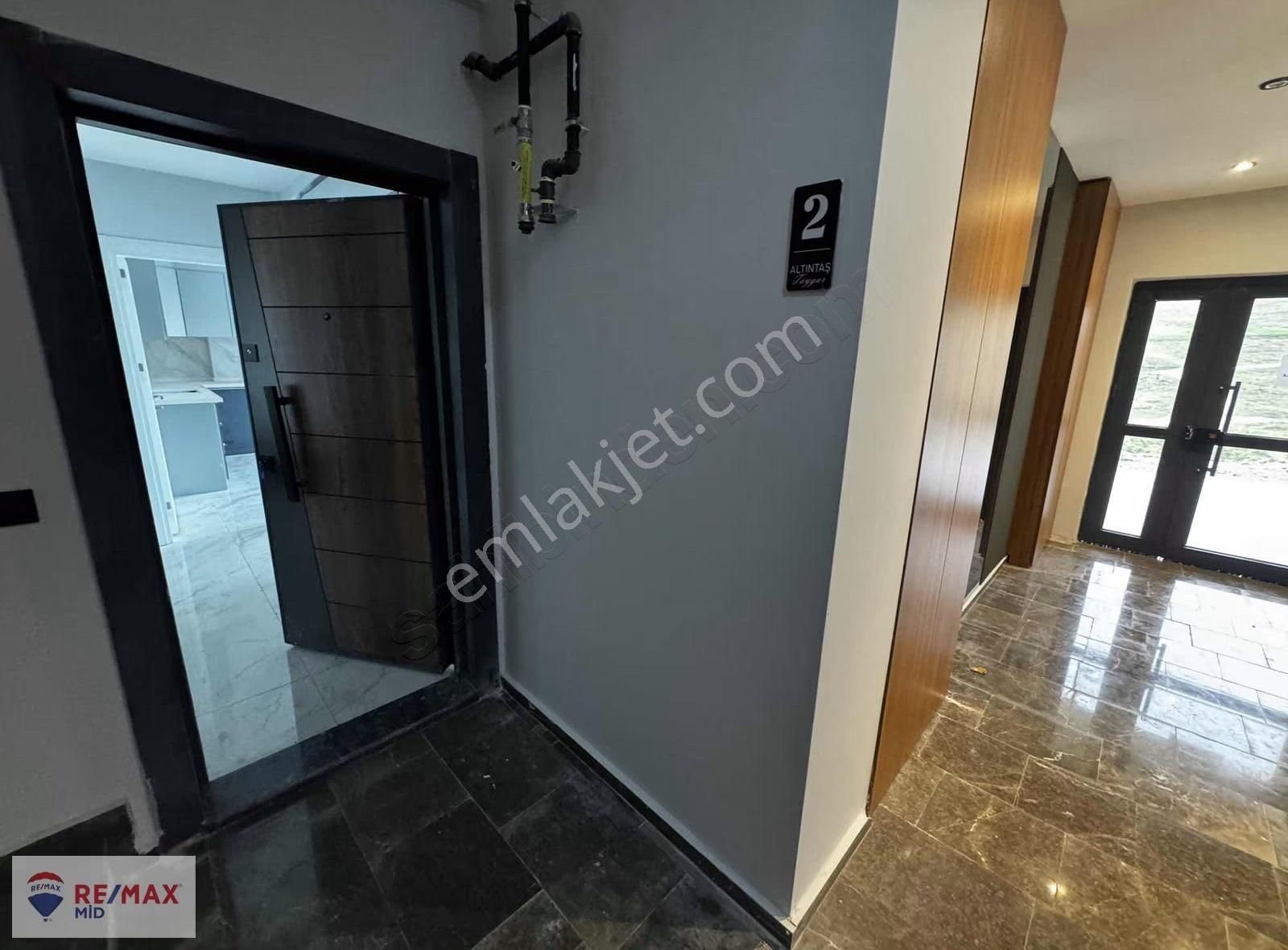 Re/max Mid'den Karesi Toygar'da Giyinme Odalı & Lüks Satılık 3+1 - Görsel 20