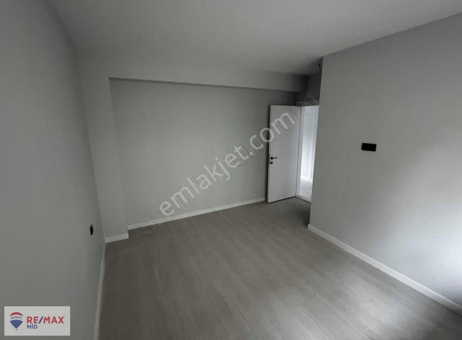 Re/max Mid'den Karesi Toygar'da Giyinme Odalı & Lüks Satılık 3+1 - Görsel 12