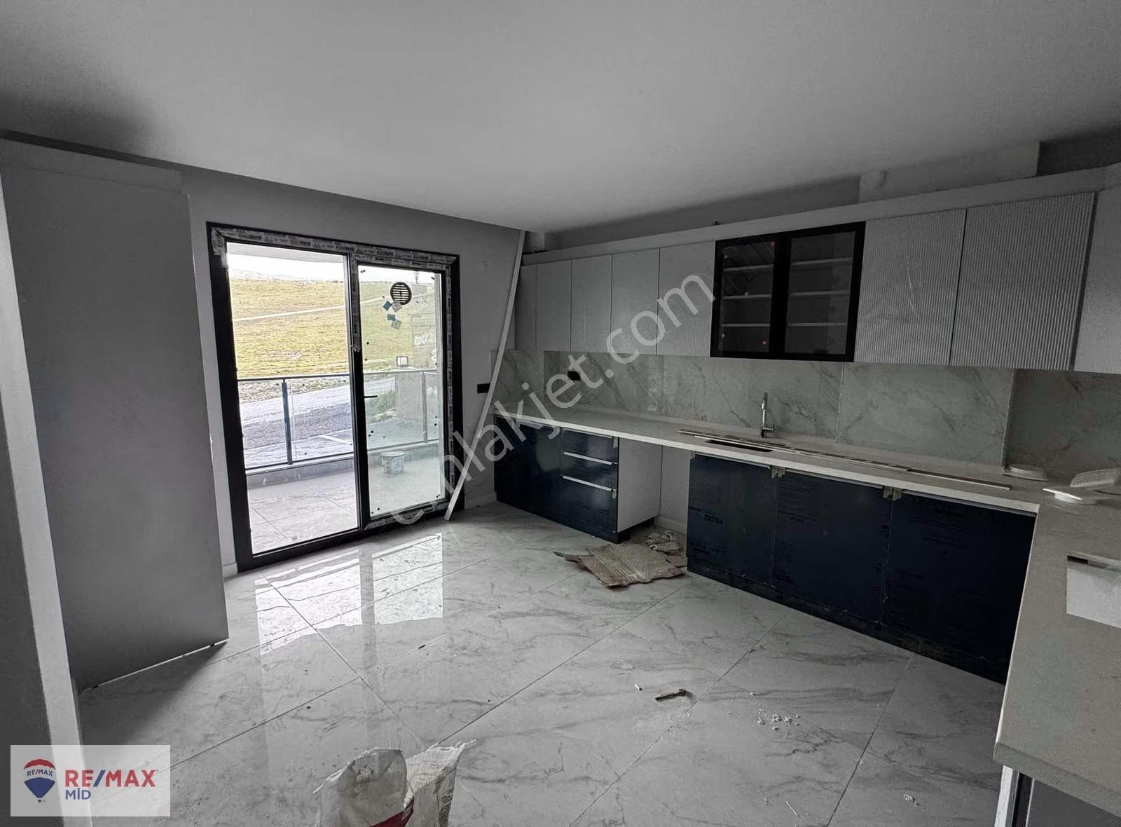 Re/max Mid'den Karesi Toygar'da Giyinme Odalı & Lüks Satılık 3+1 - Görsel 8