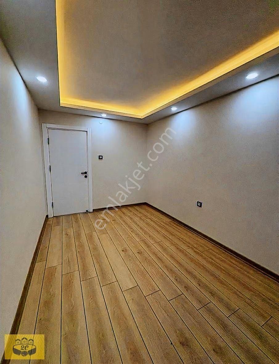 K.evren Semt Pazarı Civ. 3+1 Kapalı Mutfak Kombili+çift Banyolu - Görsel 14