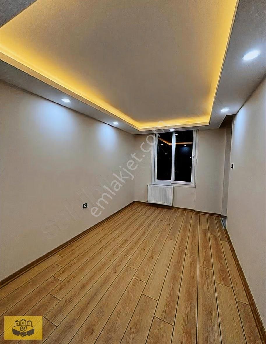 K.evren Semt Pazarı Civ. 3+1 Kapalı Mutfak Kombili+çift Banyolu - Görsel 19