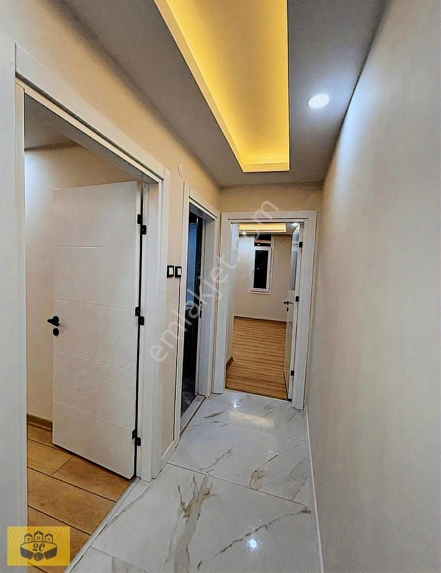 K.evren Semt Pazarı Civ. 3+1 Kapalı Mutfak Kombili+çift Banyolu - Görsel 25