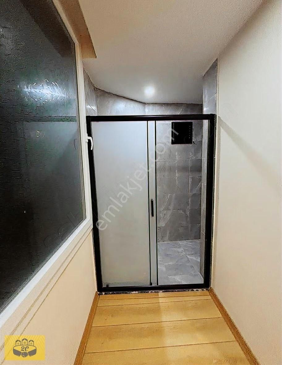 K.evren Semt Pazarı Civ. 3+1 Kapalı Mutfak Kombili+çift Banyolu - Görsel 3