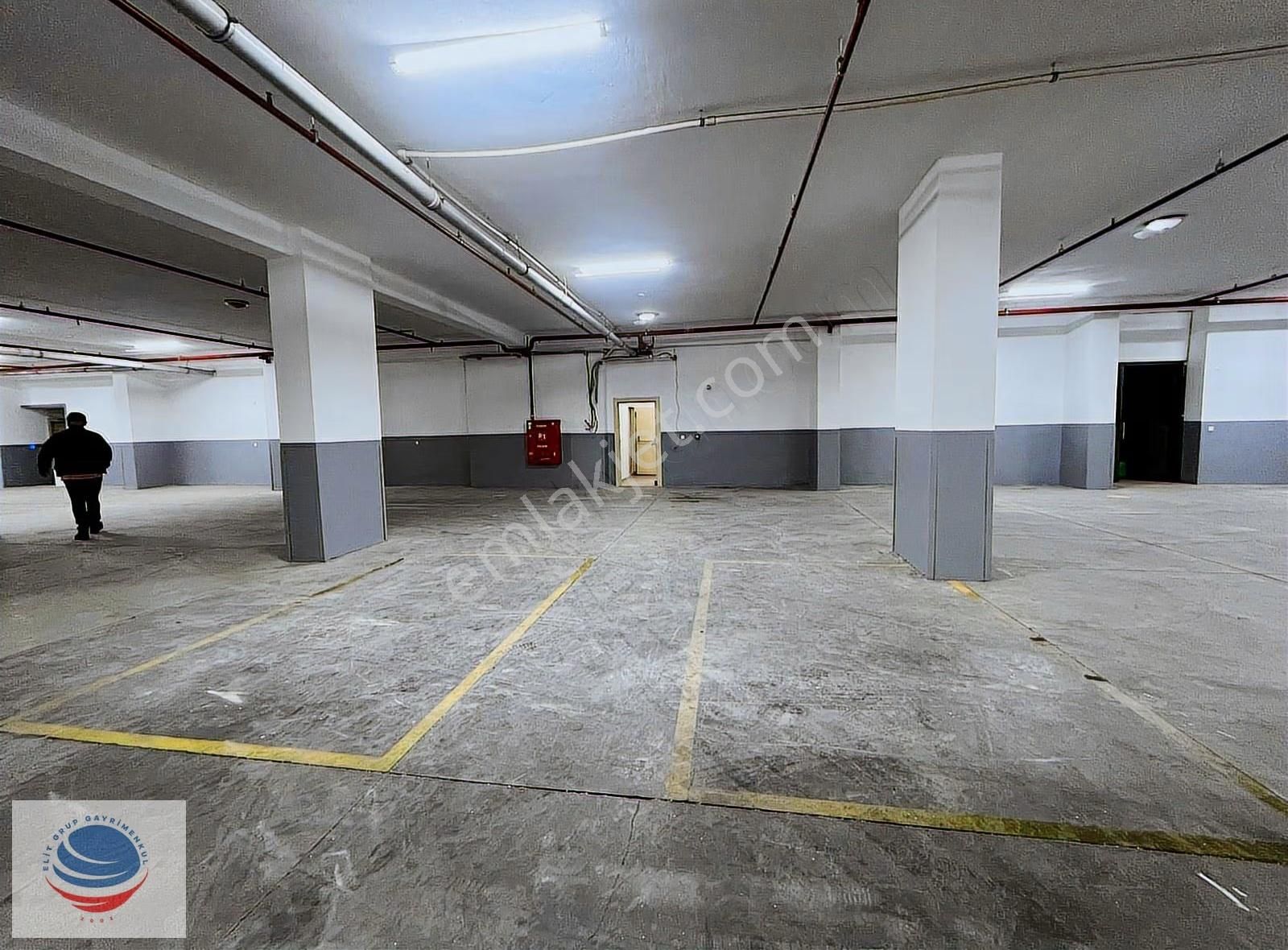 Çayırova Şekerpınarda Kiralık 1250 M² Ruhsatlı İskanlı Depo - Görsel 6