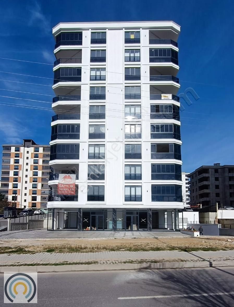 İlkadım Kışla Polatlı Bulvarına Cephe Satılık 3+1 Daire