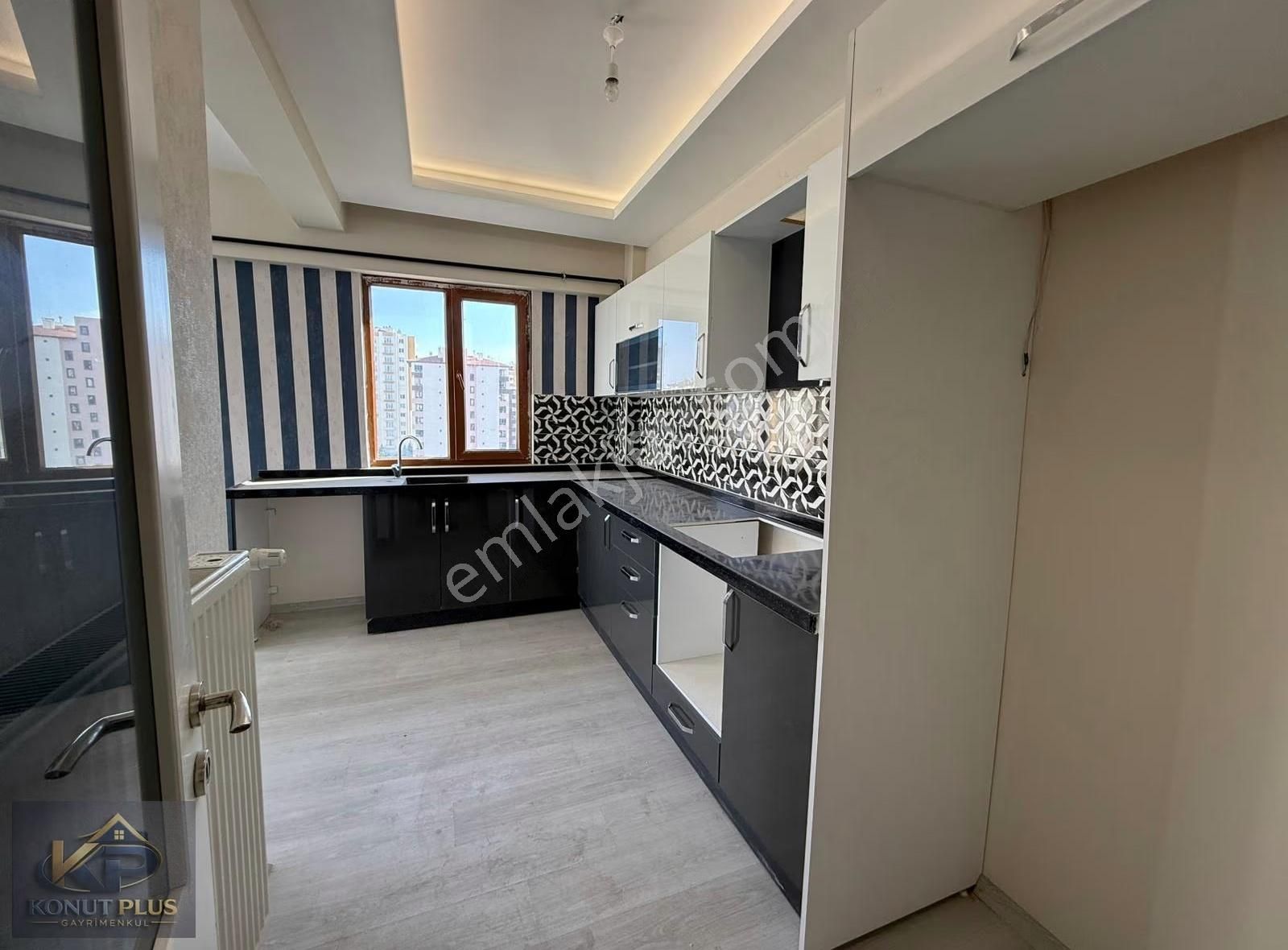 Yakut Mah. Yatay Mimari, Park Cepheli 3,5+1 Satılık Daire - Görsel 4