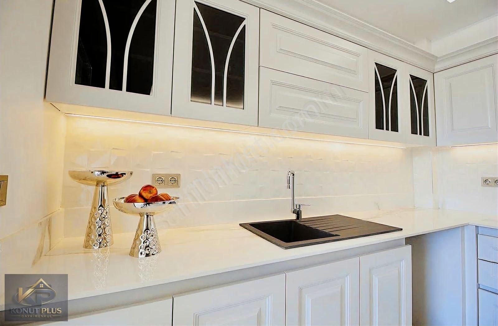 Yakut Mah. 3 Cephesi Yol, Park Önü Lüks 4+1 Satılık Daire - Görsel 11