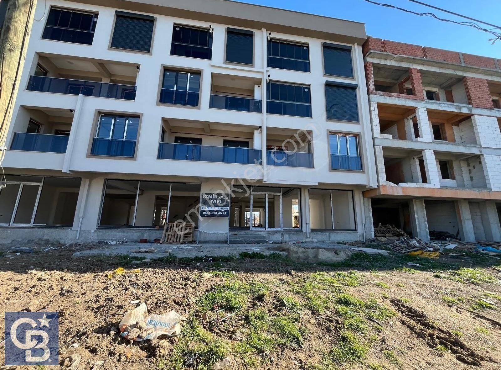 Şakranda Anayol Cepheli Kurumsala Uygun Kiralık Ticari Dükkan